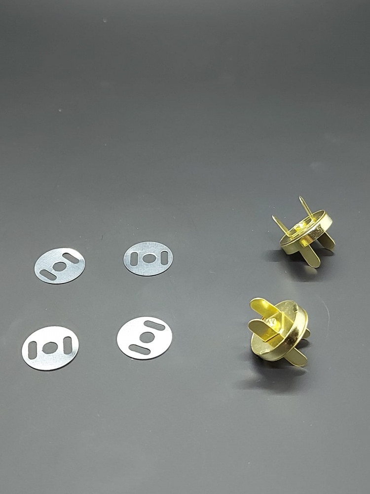 Набор магнитных кнопок с усиками