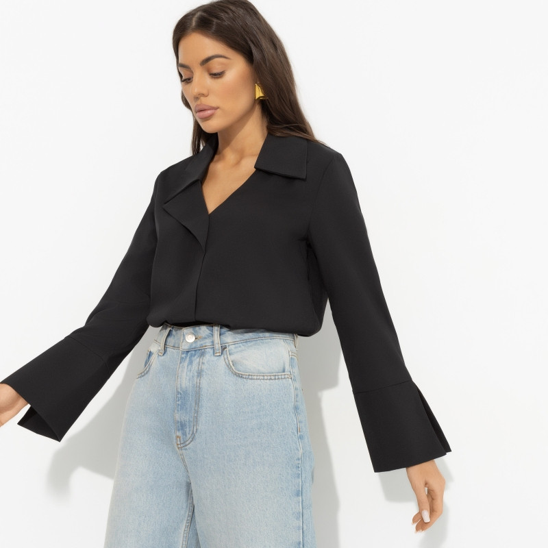 Блуза с разрезами на манжетах женская «Амбассадор стиля» | Charutti