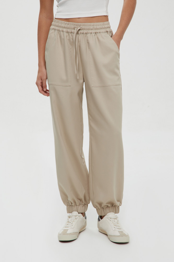 Брюки женские спортивные зауженного кроя на резинке | Finn Flare