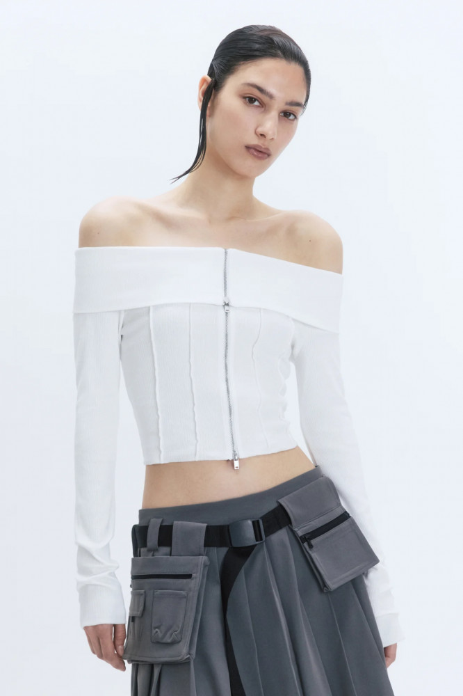 Лонгслив с открытыми плечами женский | Befree