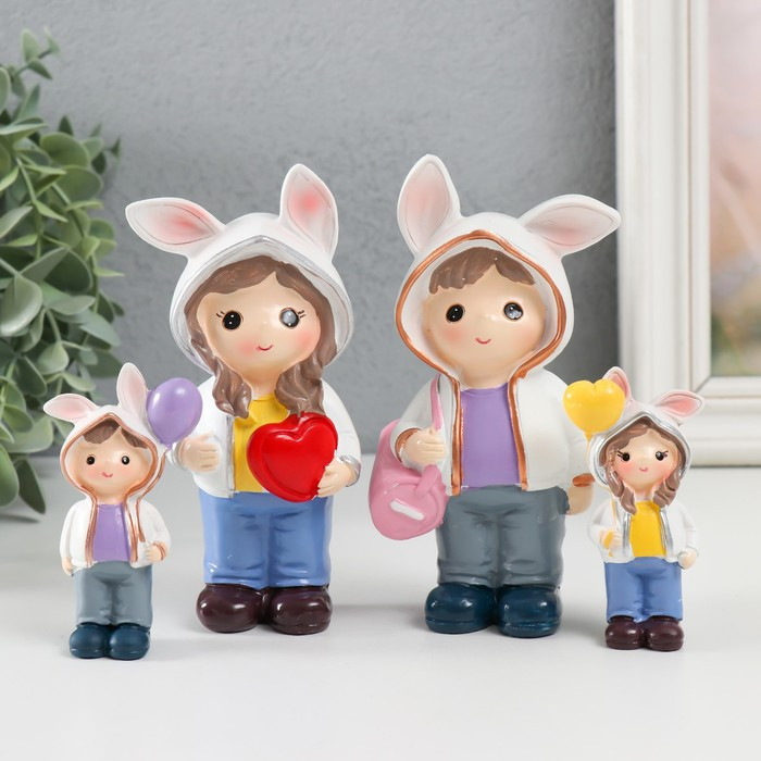 Набор фигурок «Малыши в толстовках с зайчьими ушками»