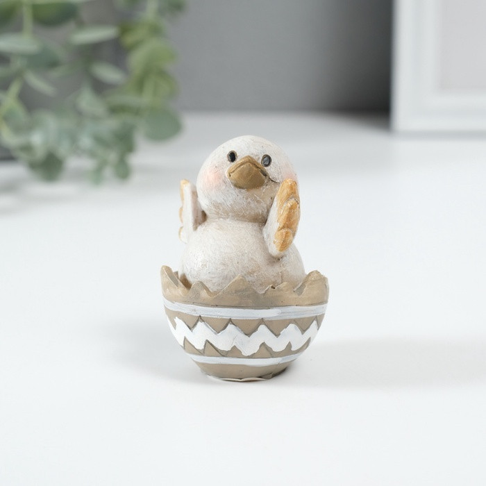 Фигурка сувенирная «Цыплёнок в скорлупке»