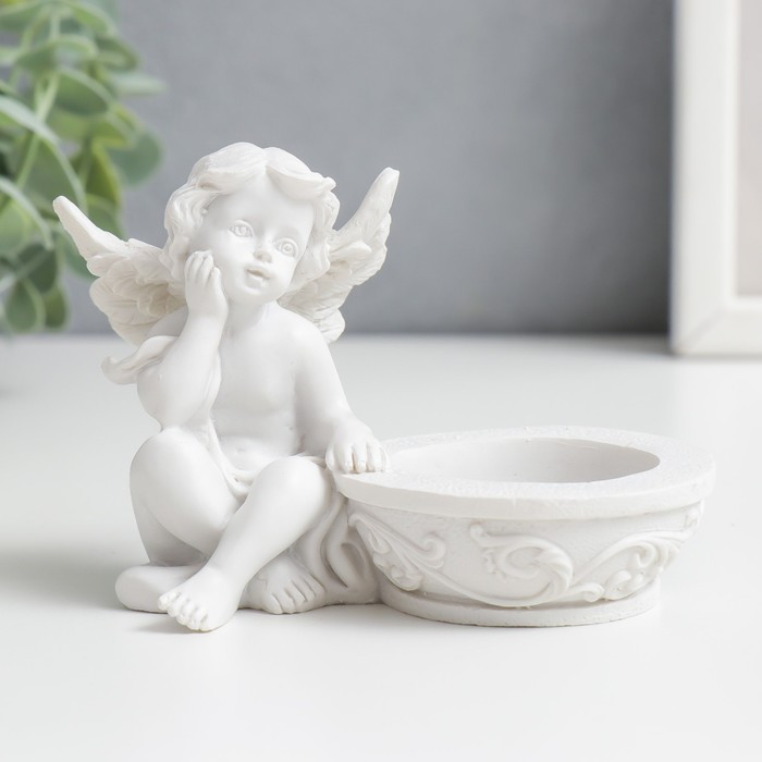 Подсвечник «Белоснежный ангел в раздумьях»