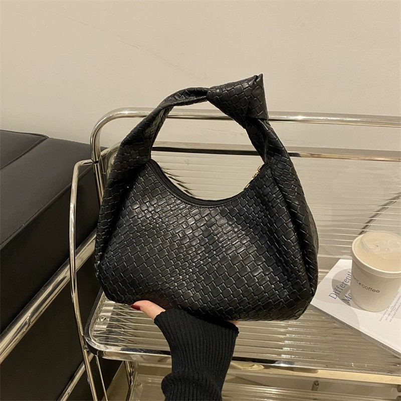 Сумка-багет женская