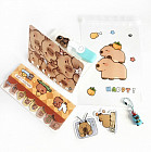 коричневый