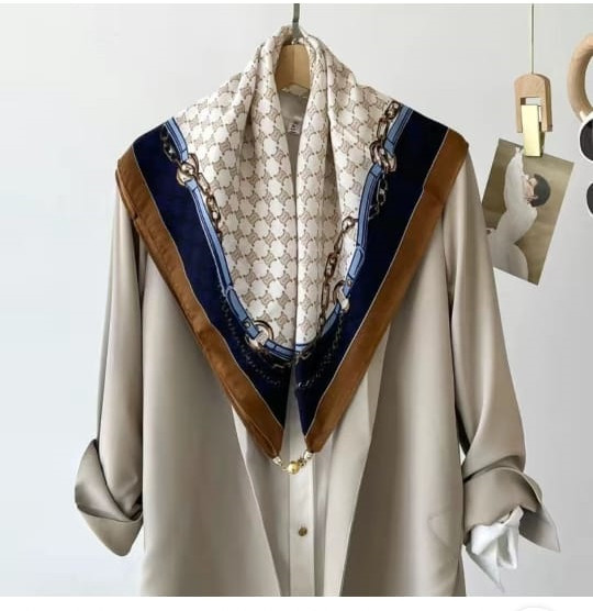 Платок с магнитом женский