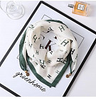 бело-зеленый