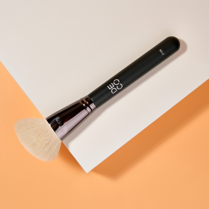 Кисть для скульптурирования №210N | Make up brush cheek | Deco.