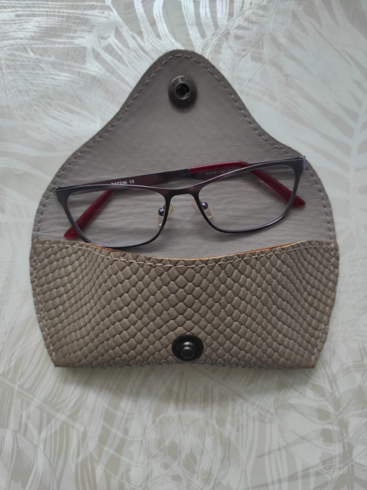 Футляр для очков