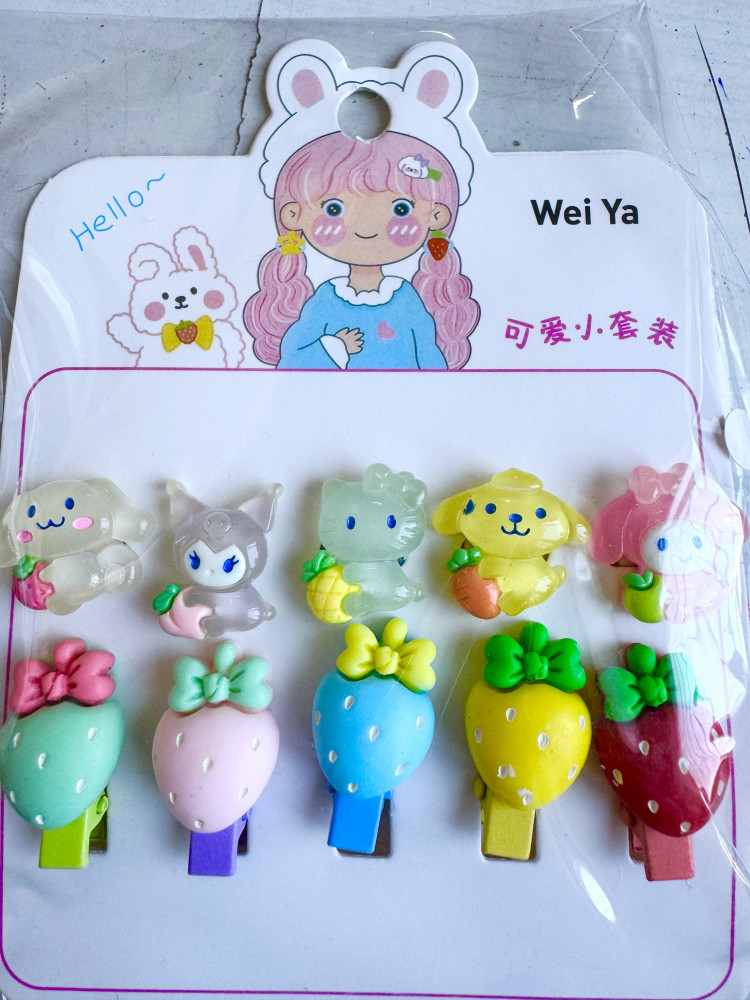 Набор заколок и резинок для волос