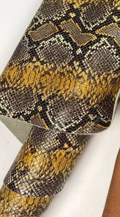 Кожа натуральная, отрез А4 30х21 см | МИКАВИ