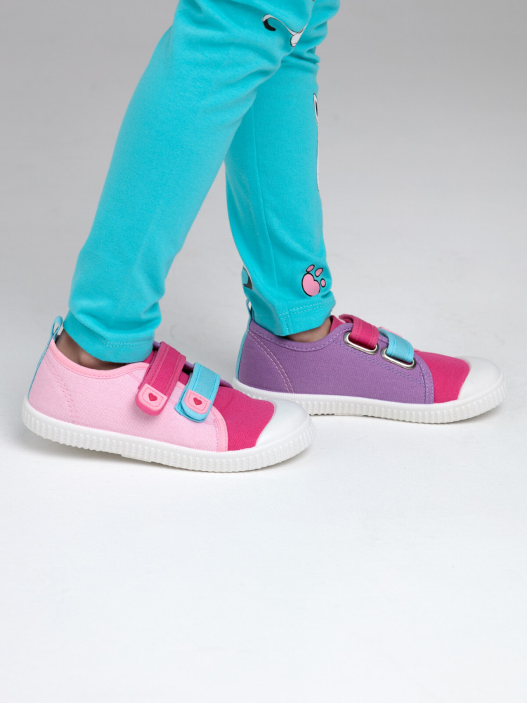 Кеды для девочек | Funny Cats | PlayToday