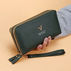 темно-зеленый