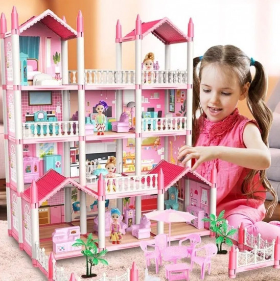 Кукольный домик с мебелью и куклами
