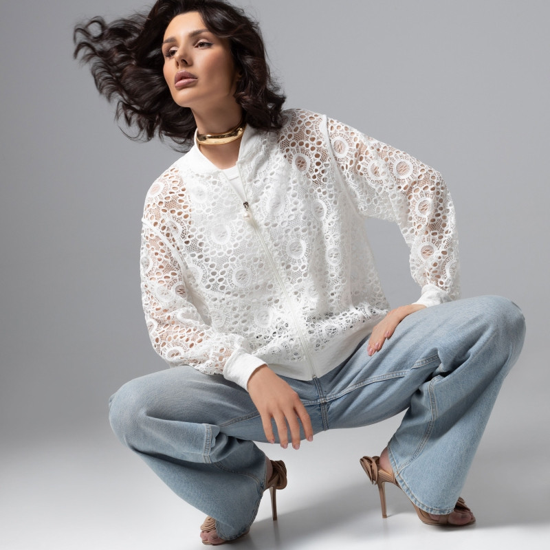 Бомбер кружевной Секрет смелости (белая) | Charutti