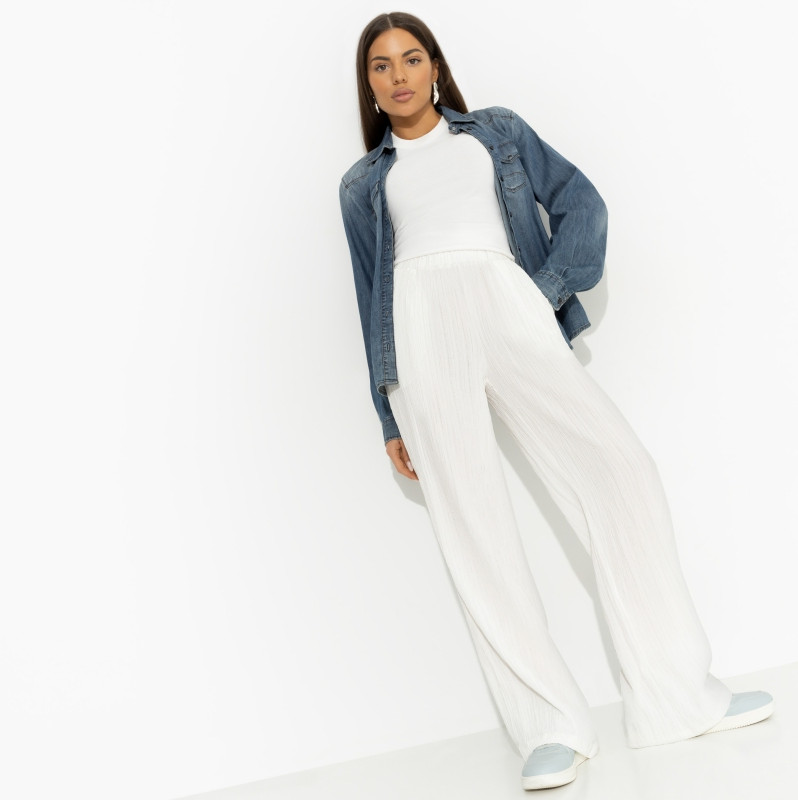 Брюки из жатки на резинке Пленительная легкость | Charutti