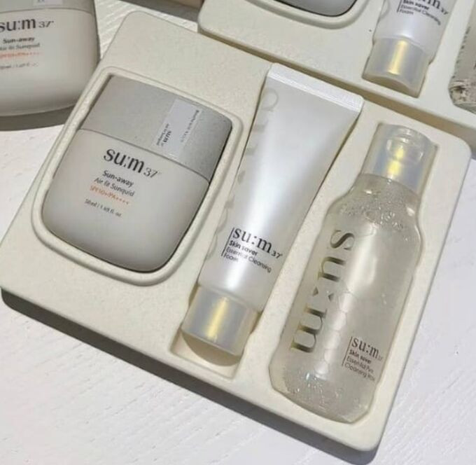 Набор уходовой косметики для лица «Sun-away Air fit Sunquid Set» | SU:M37°