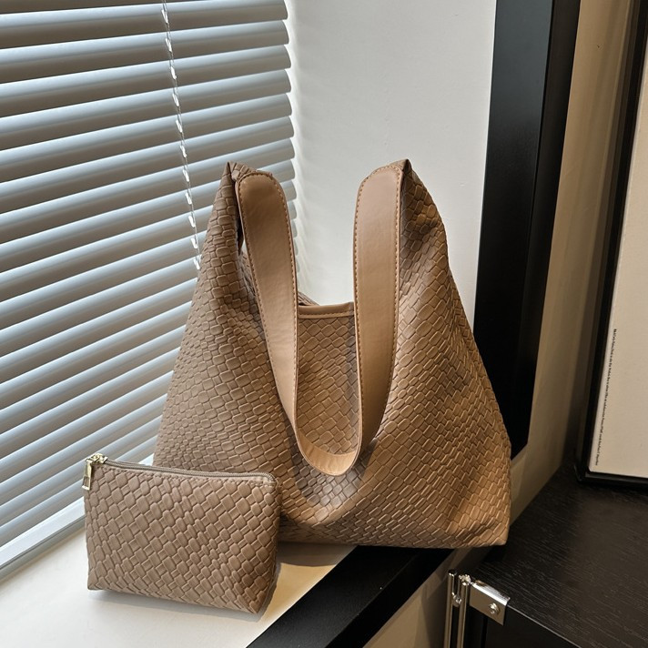 Сумка-тоут женская с косметичкой