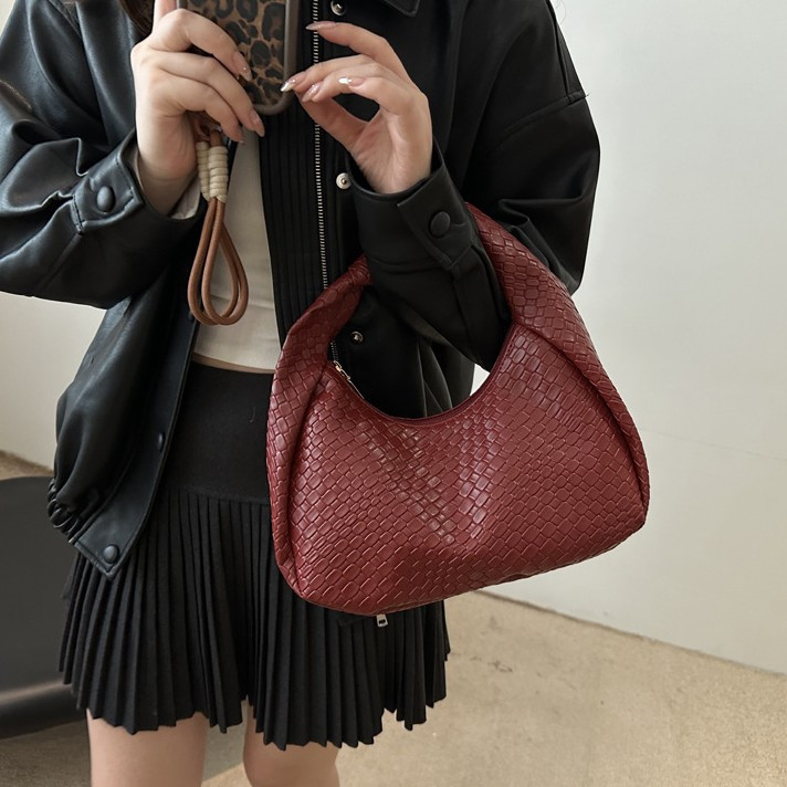 Сумка-багет женская