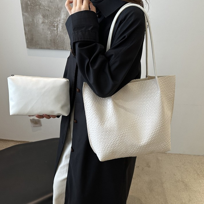 Сумка с косметичкой женская