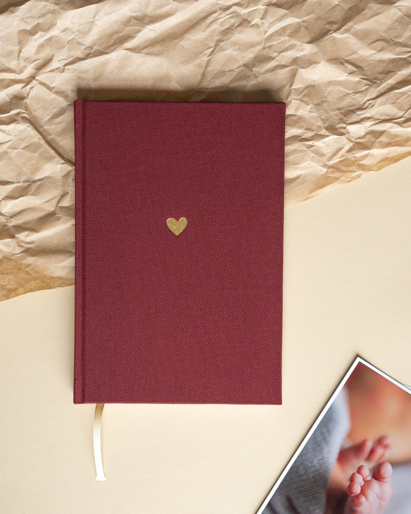 Дневник «Держу тебя за руку»