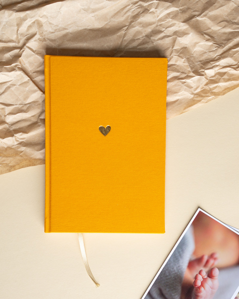 Дневник «Держу тебя за руку»