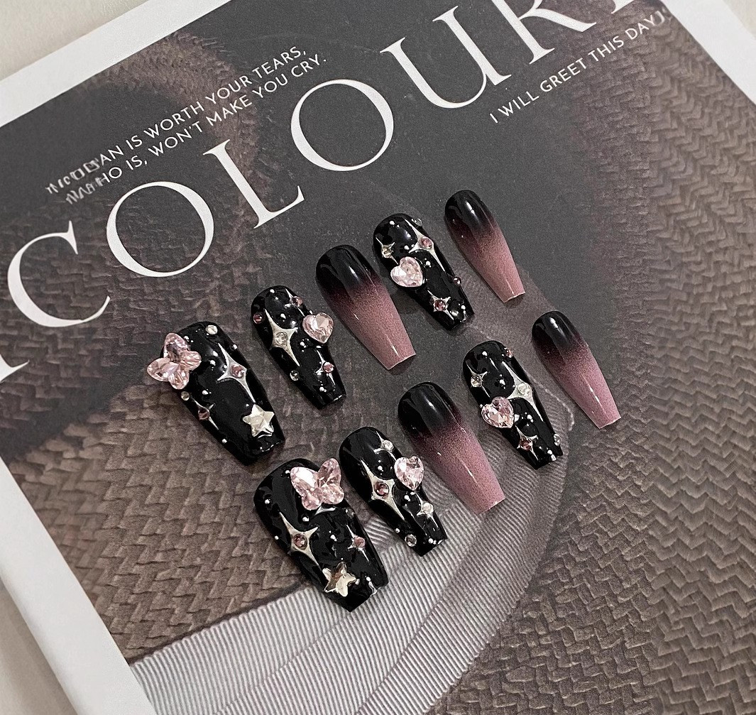 Накладные ногти с клеем