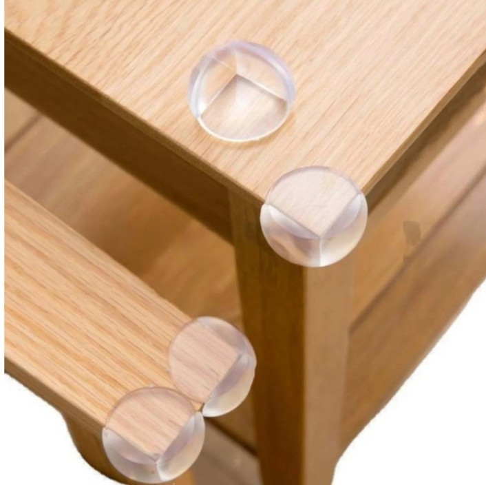 Набор защитных накладок на углы мебели