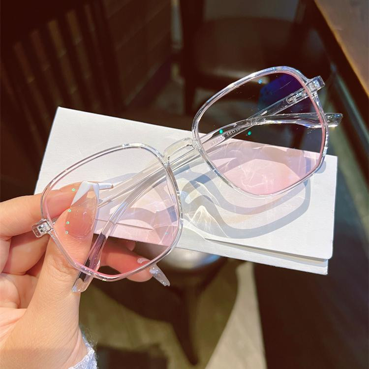 Очки солнцезащитные женские