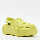 желто-зеленый