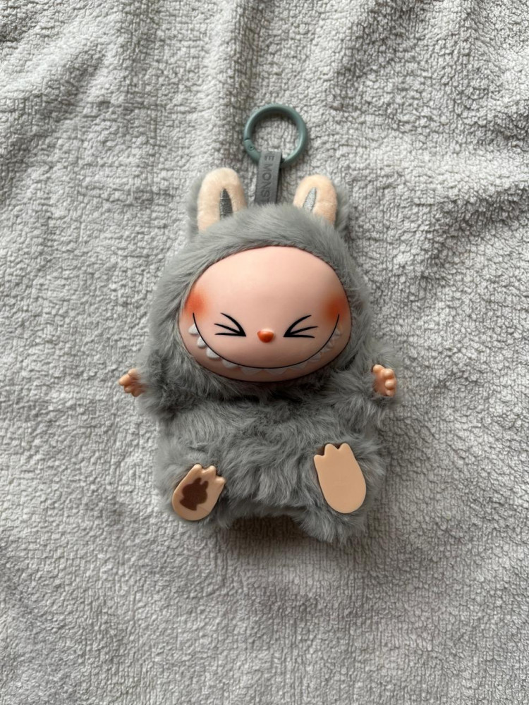 Мягкая игрушка-брелок «Labubu»