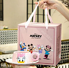 светло-розовый светло-розовый