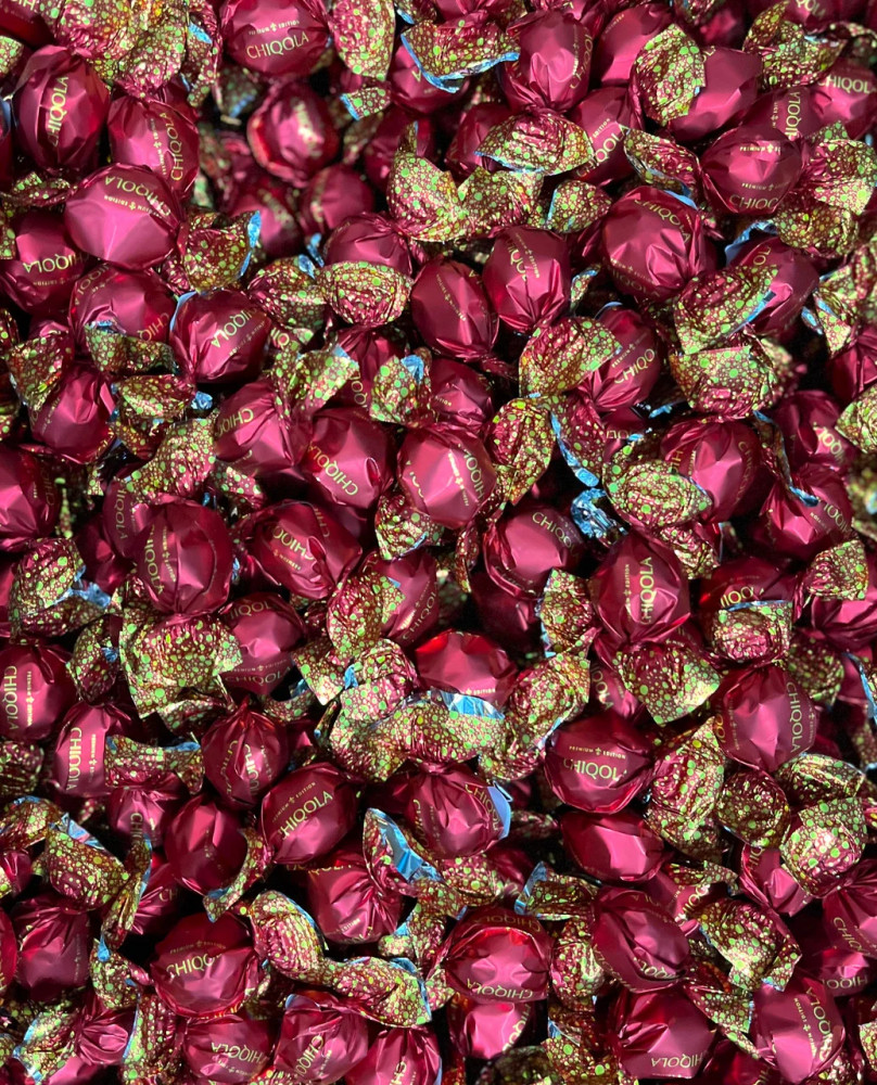 Конфеты шоколадные в подарочной коробке «Chiqola» | JOUY&CO