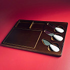 коричневый