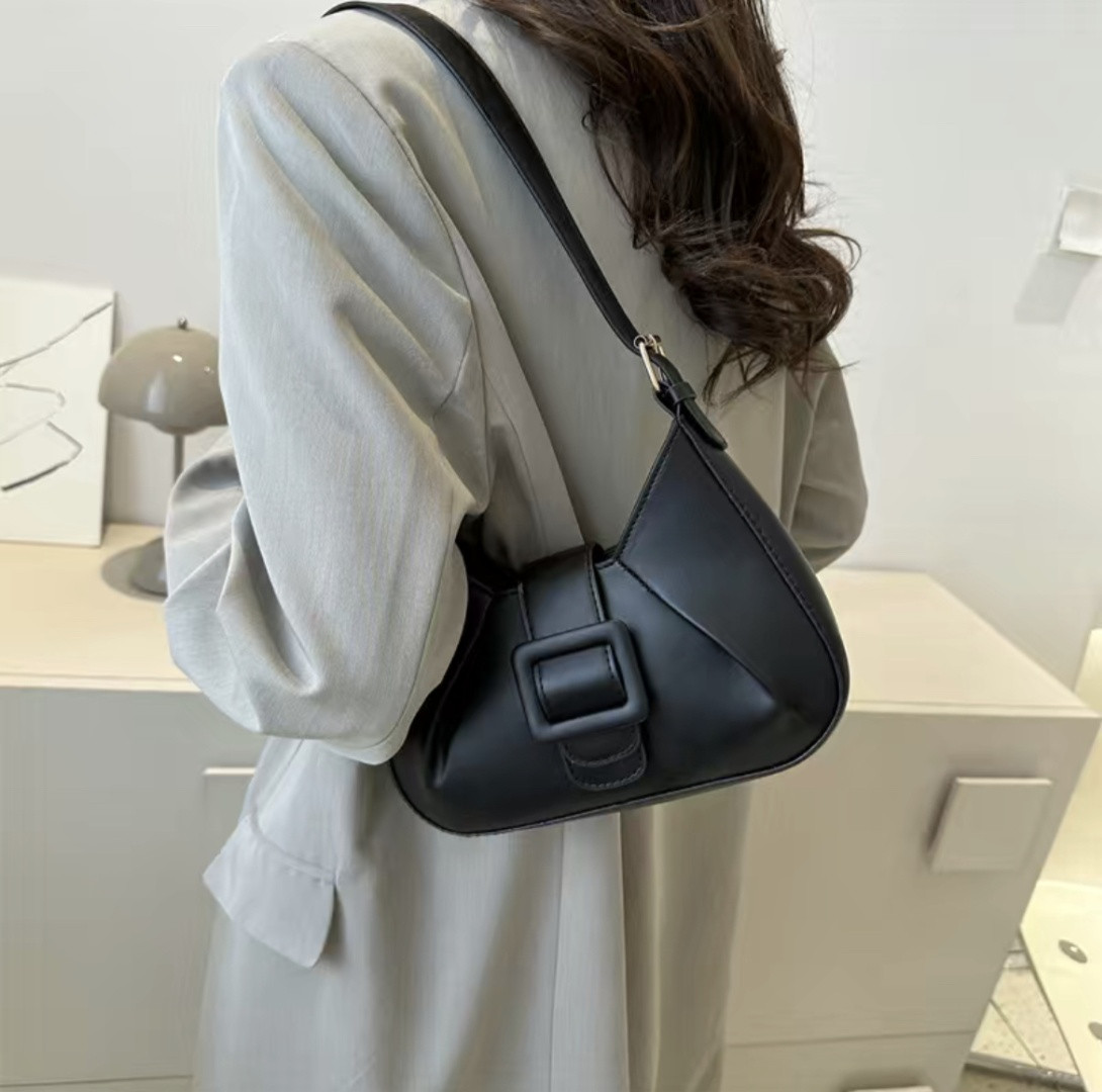 Сумка-багет женская