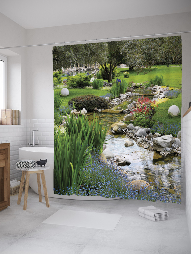 Штора для ванной с водоотталкивающей пропиткой «Ручей в летнем парке» | JoyArty