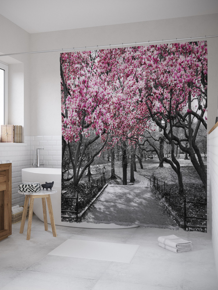Штора для ванной с водоотталкивающей пропиткой «Черно-белые деревья» | JoyArty
