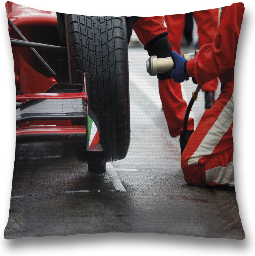 Наволочка декоративная «Остановка на ралли» | JoyArty