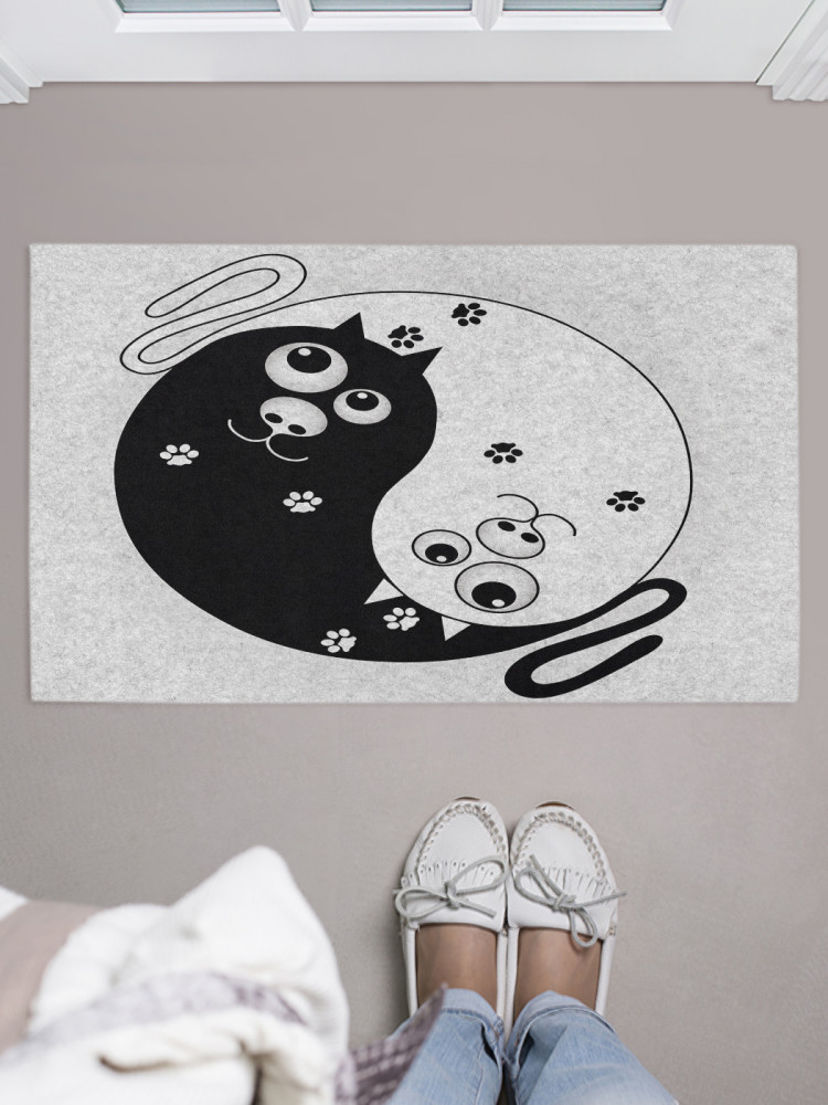 Коврик придверный «Инь и ян коты» | JoyArty