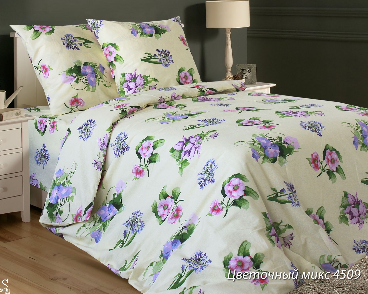 Комплект постельного белья «Цветочный микс» (арт. 4509, семейный, бязь, 2 наволочки 70х70, простыня 220х240) | Блакiт бязь | Барановичское производственное хлопчатобумажное объединение
