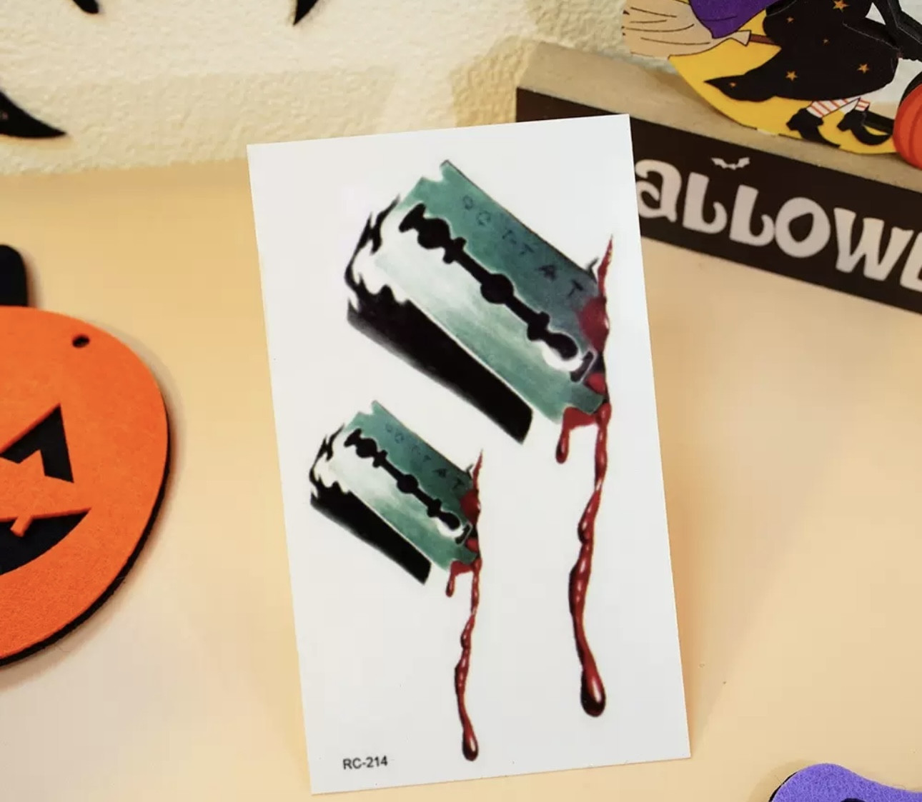 Переводная татуировка «Кровавые лезвия» | Halloween Collection