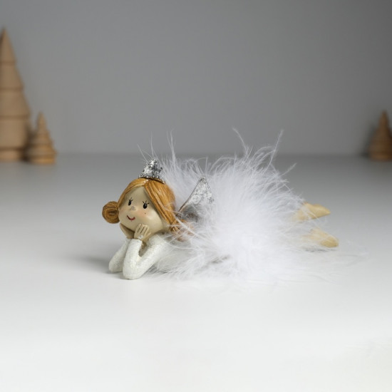 Фигурка «Ангелочек в белом платье с меховой юбочкой лежит»