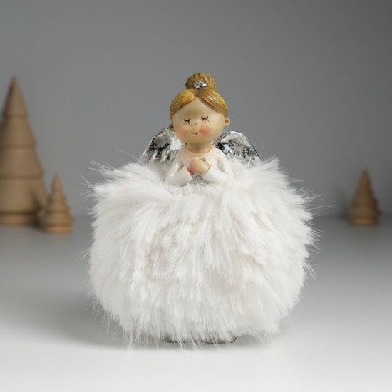 Фигурка «Ангелочек в белом платье с мехом»