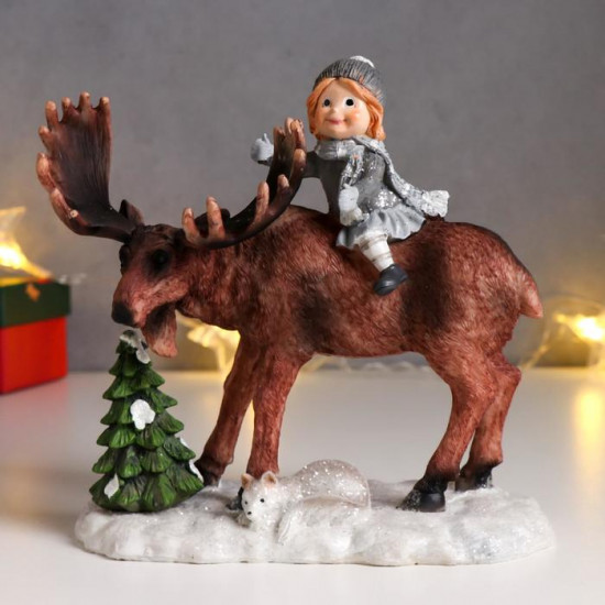 Фигурка «Малышка верхом на большом лосе»