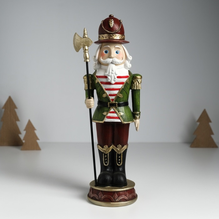 Фигурка «Щелкунчик-король в зелёном мундире, с алебардой»
