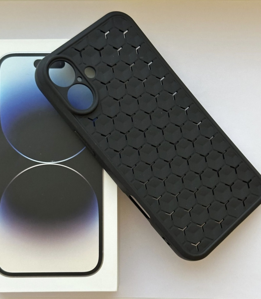 Чехол-накладка на iPhone 16 Plus