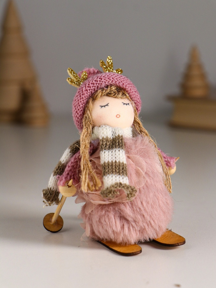 Кукла интерьерная текстильная «Малышка в платье зефирки, на лыжах»