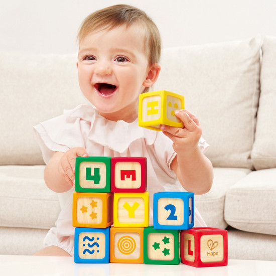 Набор детских кубиков деревянных в силиконовых чехлах