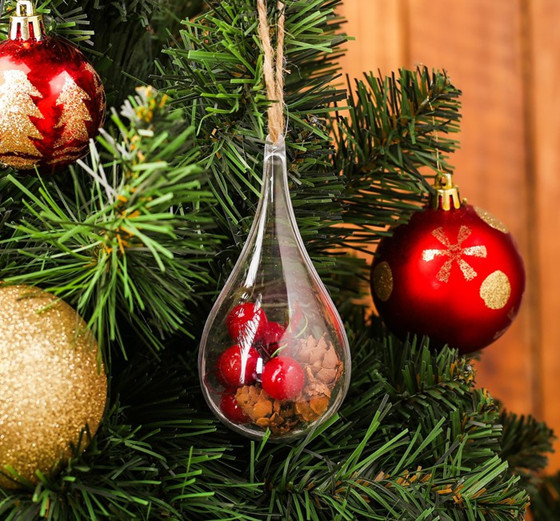 Игрушка елочная с природным декором «Капля с шишками» | Лесная мастерская