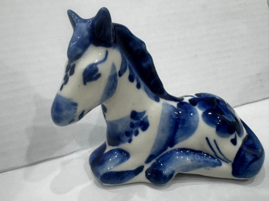 Фигурка декоративная «Лошадка лежащая»